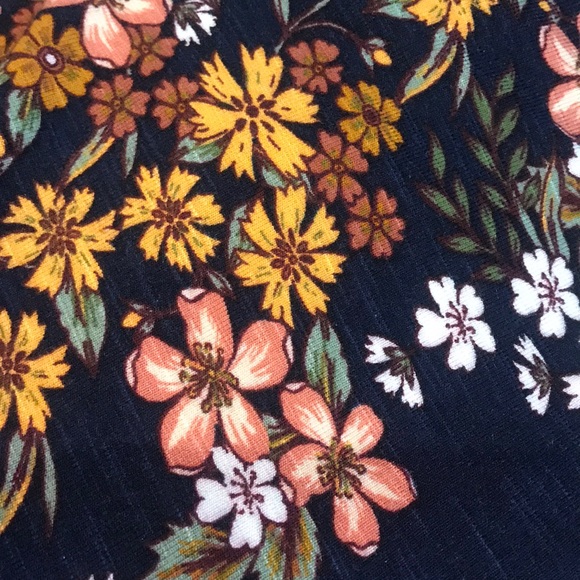 Plus Sz XXL Blue Floral Long Flutter Sleeve - Picture 4 of 7